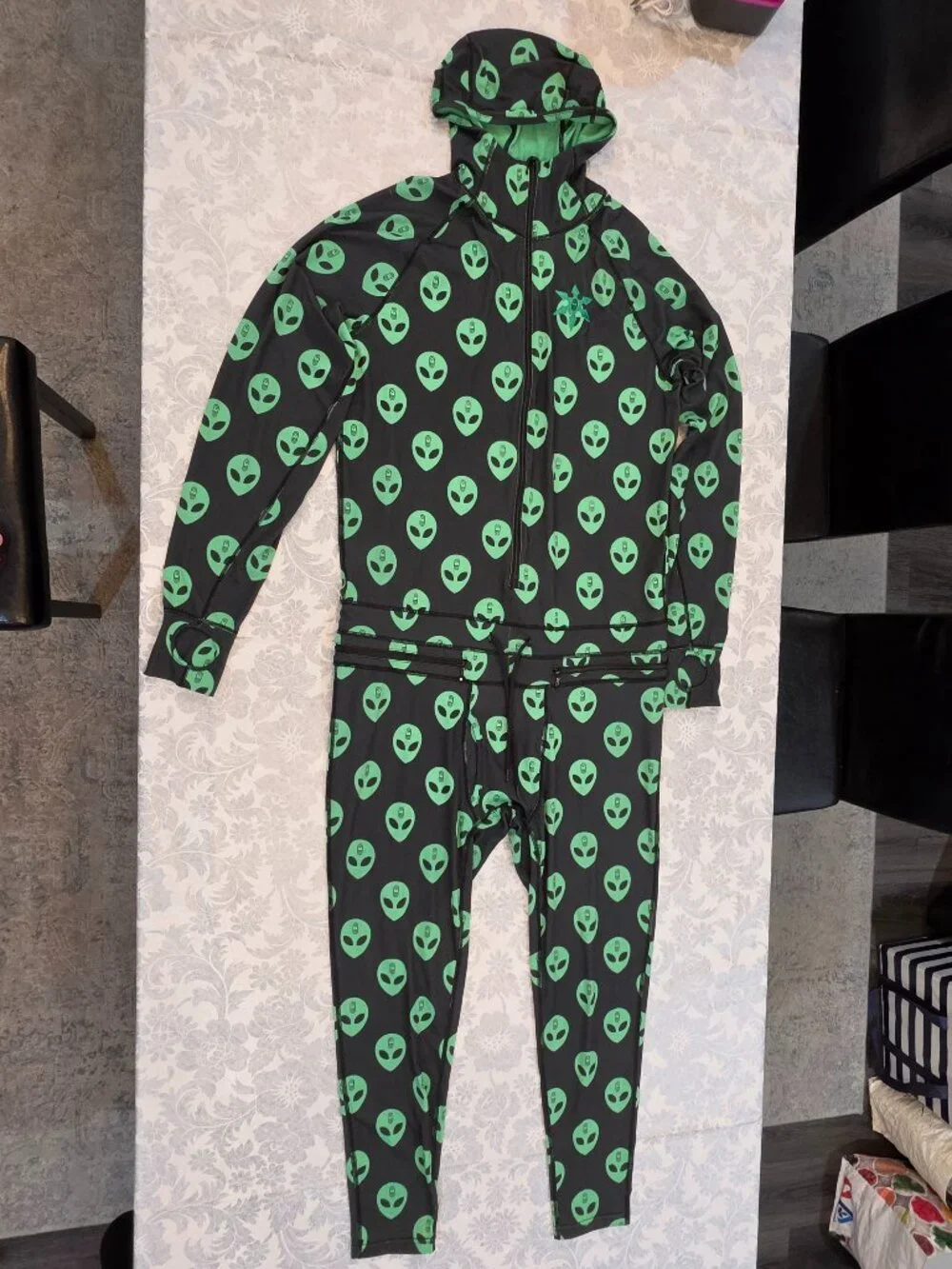 👽Airblaster Classic Ninja Suit Men’s Medium Alien Print One-Piece Base Layer 👽